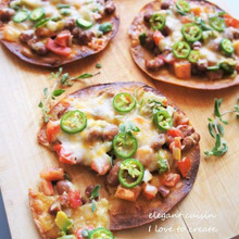 簡単♪餃子の皮で本場の味☆オアハカ・フレッシュ野菜でトルティーヤ風ピザ
