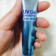 コスパ良すぎ!100均なのにSPF50で実力派の化粧下地