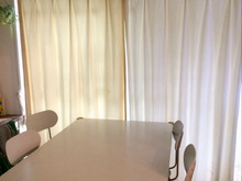 我が家のカーテンがコレで驚くほどキレイになりました。