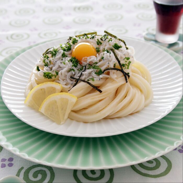さらりと作って、つるりと食べる!「しらすうどん」