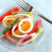 爽やかなマリネの美肌レシピ!【パプリカとイカのマリネ】