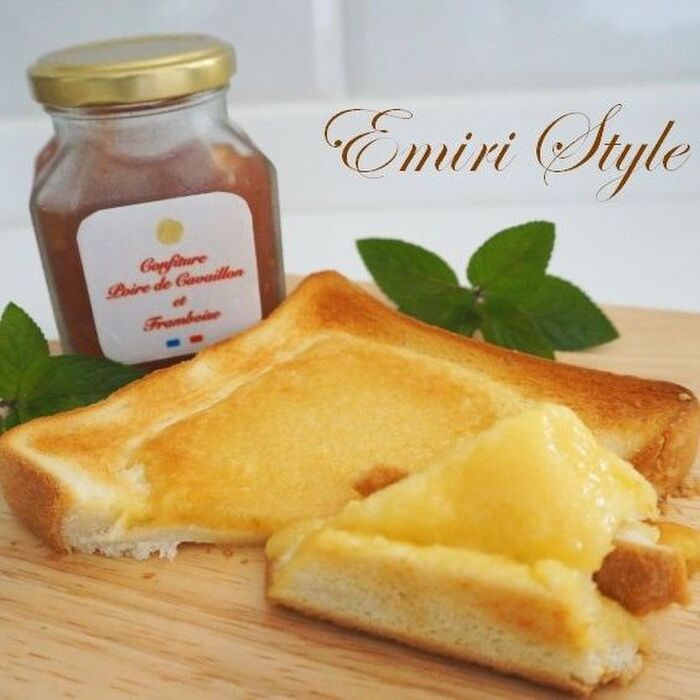 クリームパントースト♡食パンで簡単!サクッ&甘いクリームがトロン♪本物越え!?