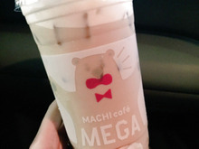 【ローソン新発売】アイスカフェラテ MEGAサイズ!MACHI cafe