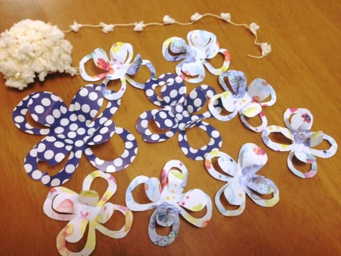 切り紙の立体お花の完成!