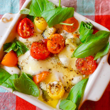 おうちバルにトースターで簡単!ハニー焼きカプレーゼのぎゅうぎゅう焼き