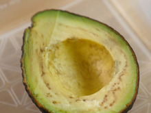 【裏技】栄養満点アボカドが変色しにくくなる方法