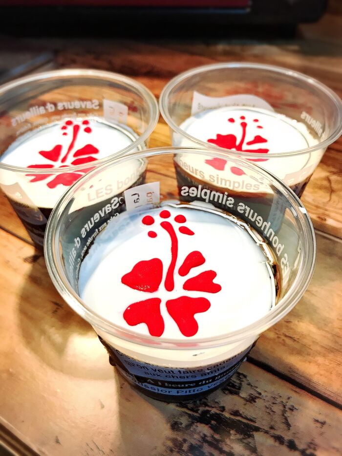 真っ赤なハイビスカスが浮かび上がる♡ ひんやりぷるるんコーヒーゼリー