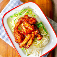 とりのむね肉で✳︎ご飯がすすむ✳︎「中華味噌丼」