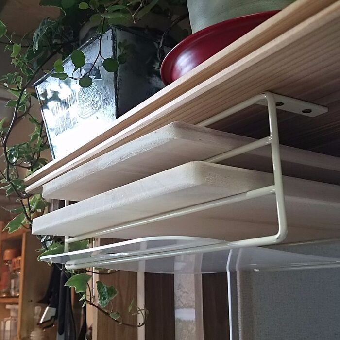 DAISOのアイアンラックでまな板収納を作りました☆