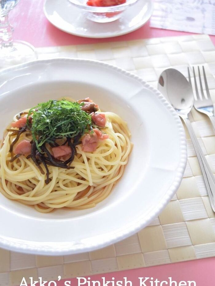 簡単すぎる『おひとり様』レシピ♡梅干しと大葉の塩こんぶ冷製パスタ