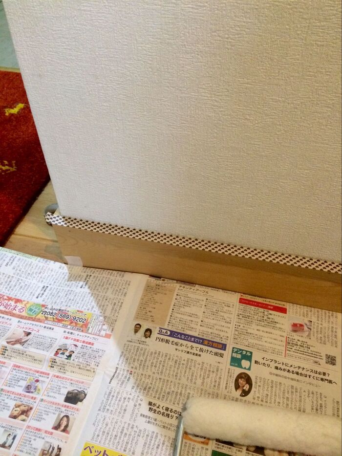 木製幅木にもマステで養生を。