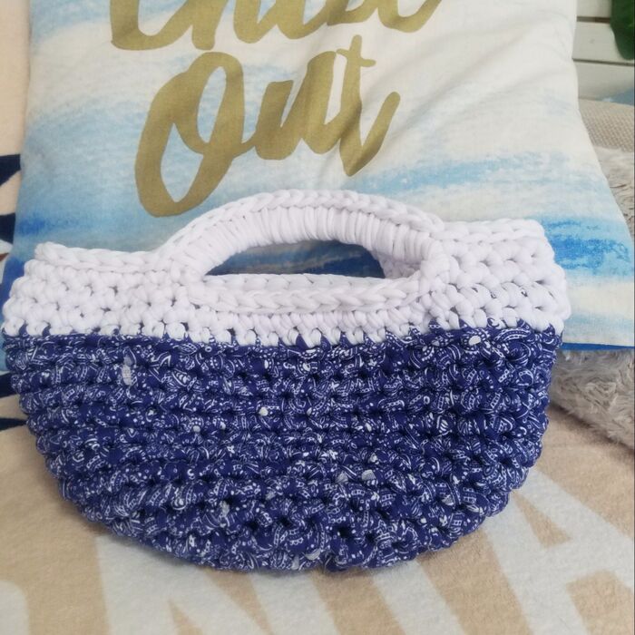 本の編み図で本体を