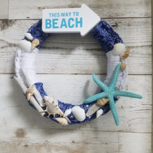 ダイソーTシャツヤーンと100均素材で、見た目も涼しげ~な浮き輪型リースをDIY