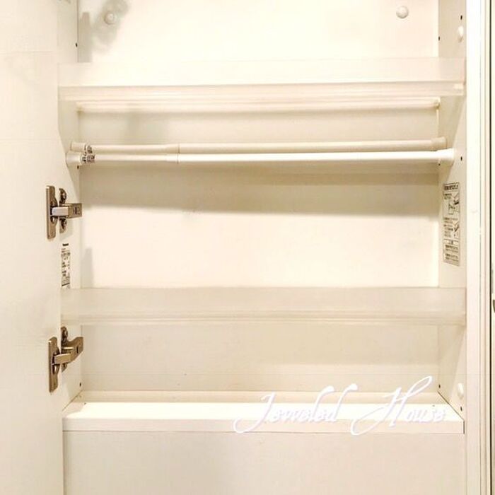 突っ張り棒2本を高さ違いで設置