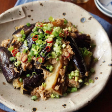 少ない材料でもコク旨!ナスとツナの簡単甘辛炒め