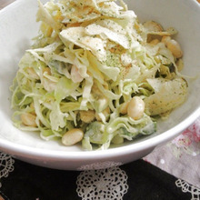 めんつゆ&マヨは最高!きゃべつとアボカドと豆のクリーミーサラダ