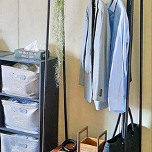 一人で組立簡単! 安くて使い易いデザインハンガー