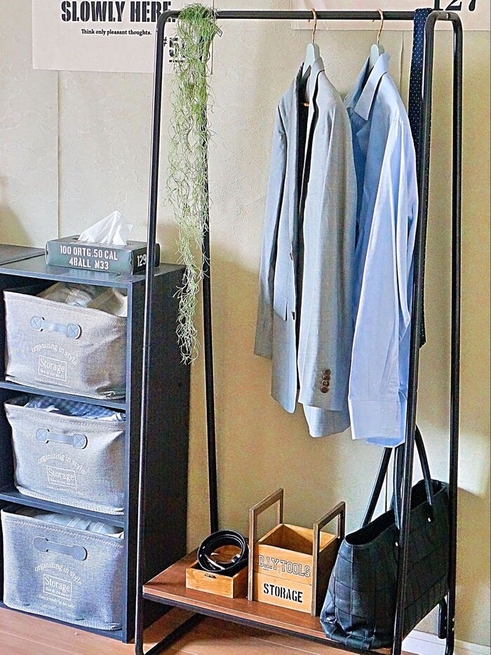 一人で組立簡単! 安くて使い易いデザインハンガー