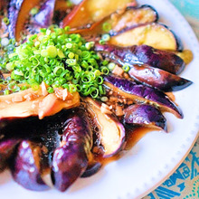 レンジで簡単!”揚げない揚げ茄子サラダ”は作り置きにも☆