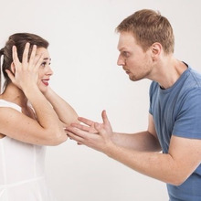 金銭的不安を感じている人は85%以上!「結婚と将来設計に関する意識調査」