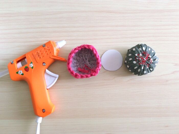 グルーガンで 接着します♪