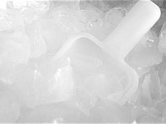 カビ予防*自動製氷器のタンクに純銅製品を入れたら掃除が楽になった(2ヶ月かけて実験)