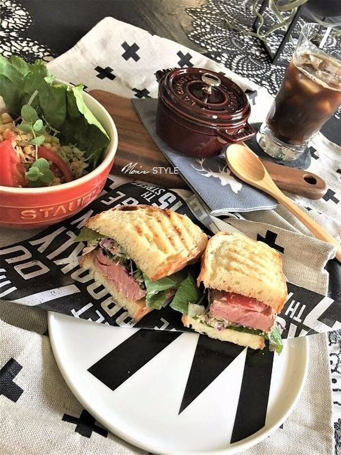 ボリューミーでジューシーなローストビーフでブレッドランチ