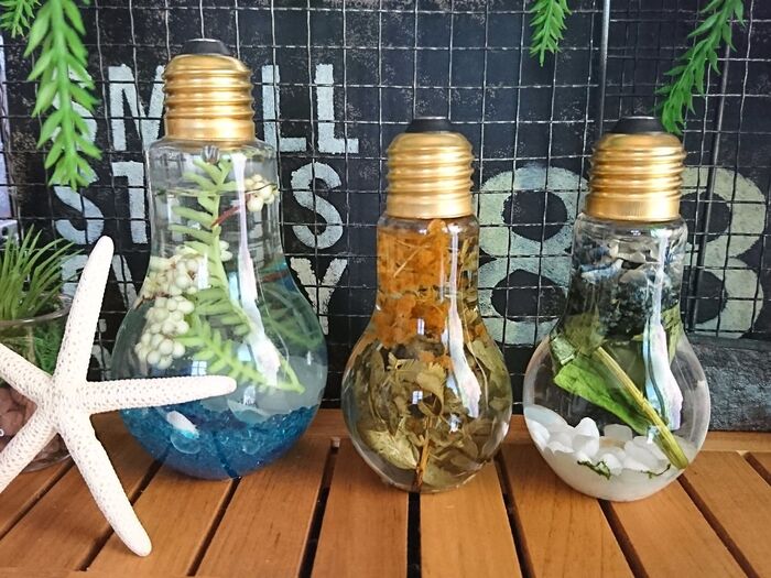 【100均リメイク】今話題のインテリア雑貨『ハーバリウム』を100均素材でDIY☆