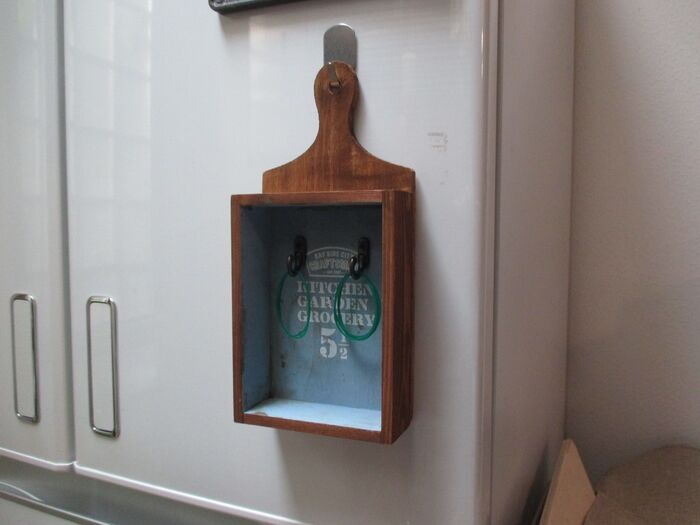 超便利♡冷蔵庫で輪ゴム収納!