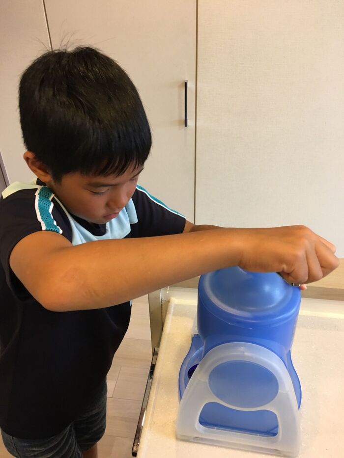 かき氷をつくります