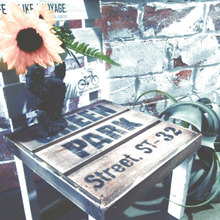 夏休み工作で題材にあがる椅子を100均アイテムで簡単にDIY♪