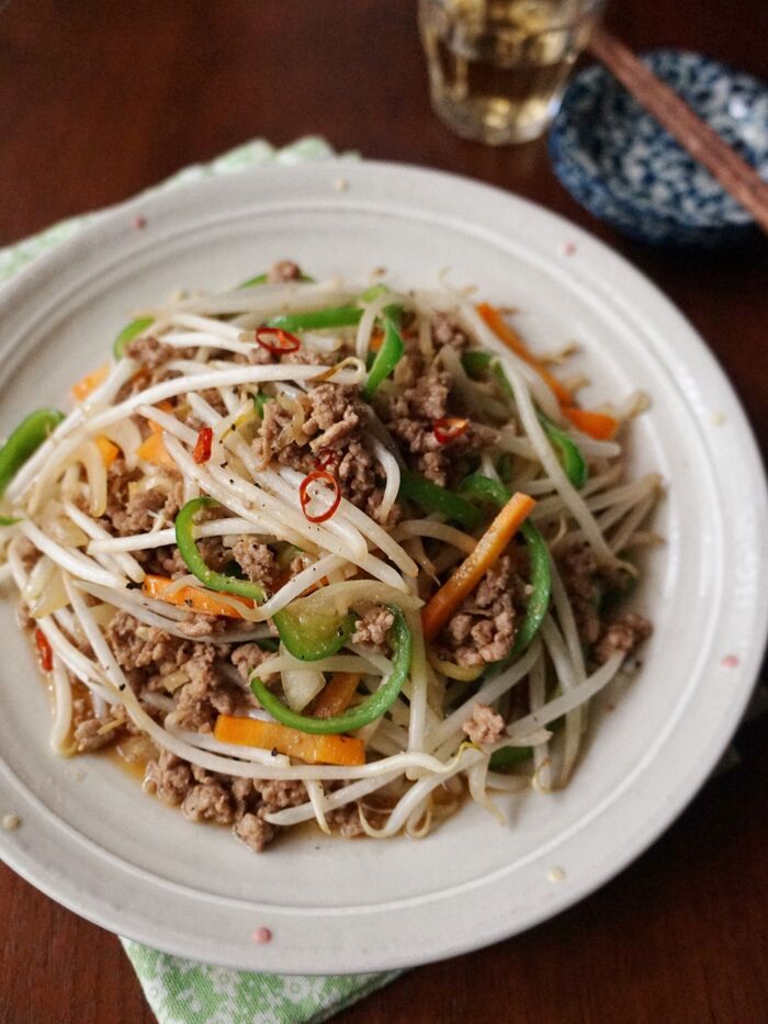 節約&食欲UP!もやしの豚そぼろ炒め