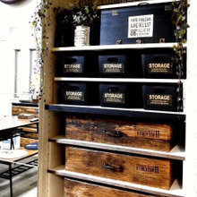 収納スペースに棚を増設すれば、収納力が上がる!