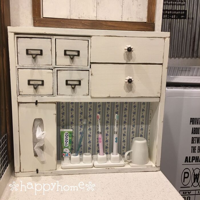 歯ブラシ収納棚DIY〜アンティーク風〜