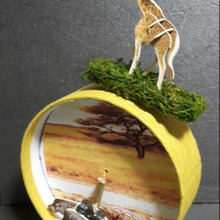 100均の材料で作る。サファリの動物を使ったからくりおもちゃ