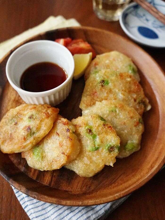もっちり食感がやみつき!枝豆入り豆腐もち