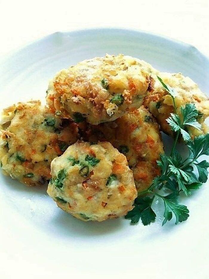 身近な食材で!ツナと野菜がたっぷり豆腐団子