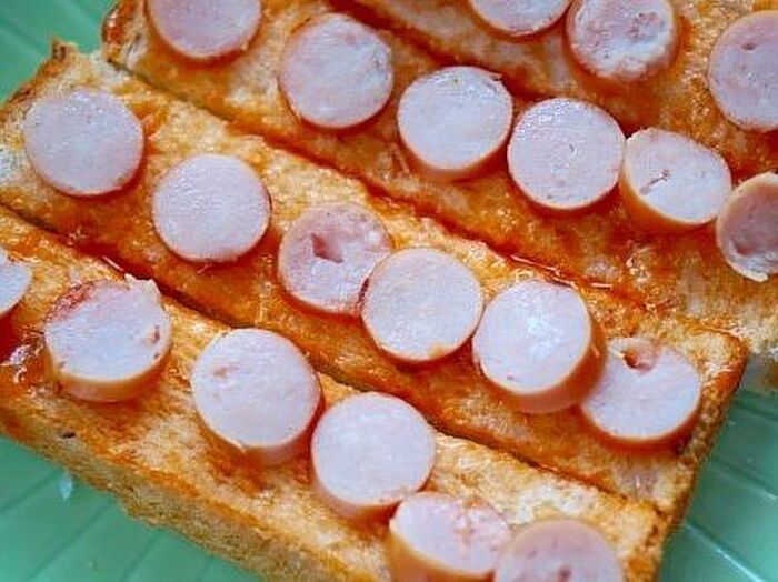 3.ソーセージをのせる