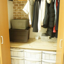 収納はスライド式のフタが便利なカバコ