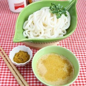 カレーで元気に!「冷やしマイルドカレーつけうどん」