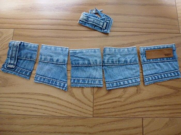 ジーンズをカットする