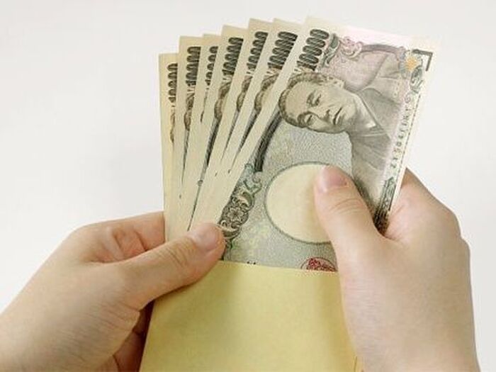 あなたは“へそくり”している? その金額と隠し場所を主婦100人に調査!