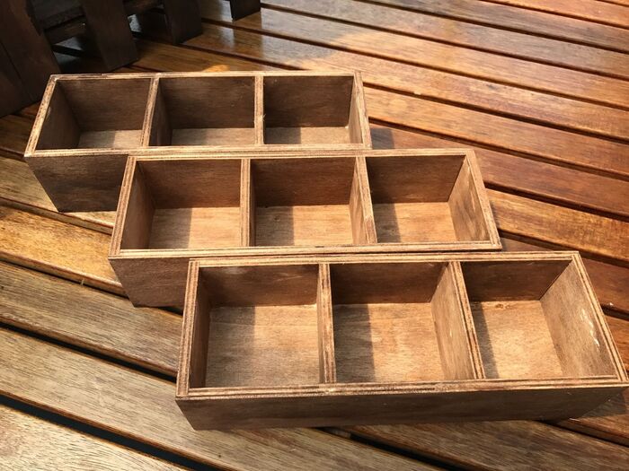 保護塗料を塗ります