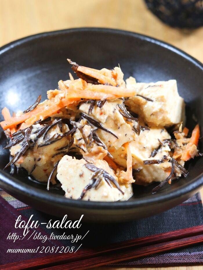 豆腐とひじきの中華サラダ。
