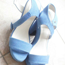 指跡汚れ対策にも最適★キャンドゥのつま先痛くならないジェル