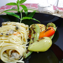 自家製あさりドレで簡単パスタ、グリエ野菜を添えて・・・・・