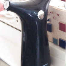 センサーで自動的に洗剤が出ます!!