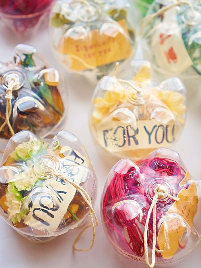 空きペットボトルに好きな物を閉じ込めて♡ 可愛いオーナメントの作り方