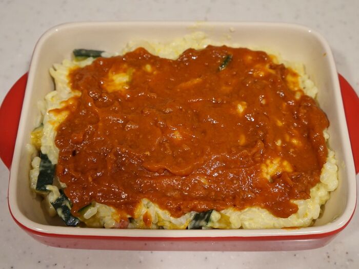 耐熱容器に入れます。