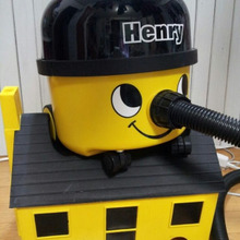 Henry君で掃除を楽しく